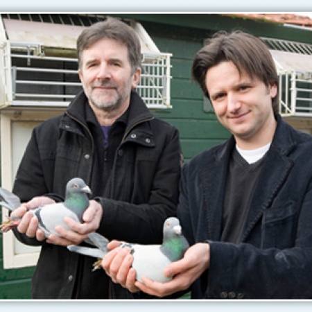The well-known pigeon photographer Falco Ebben from Holland is successfully this season